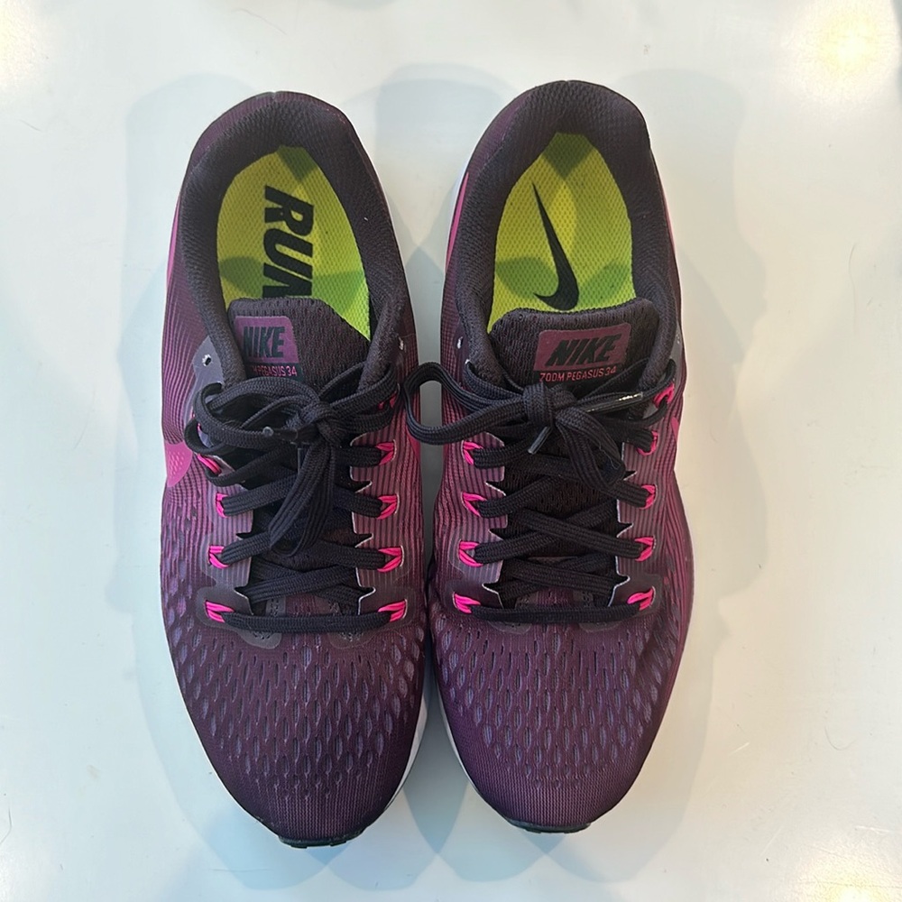 Pink Nike Zoom Pegasus Sneakers - Gently used - Size Women 9.5